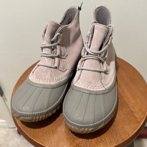 NWT Sorel Out and About Boots